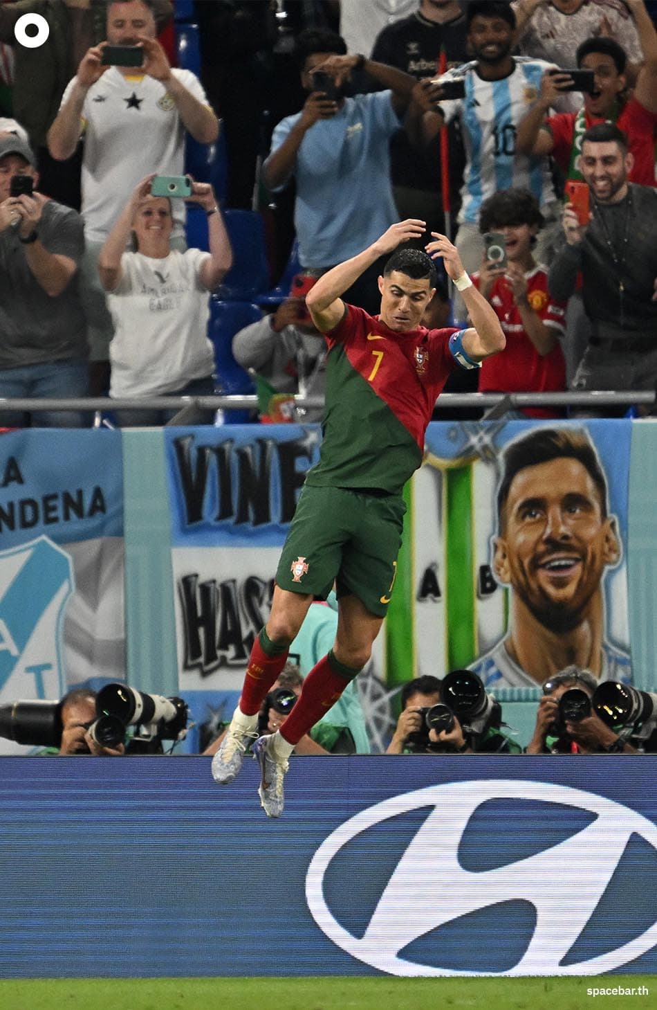 Ronaldo_Wolrd_Cup_Fever_2022_SPACEBAR_Photo02_1b8067259d.jpeg
