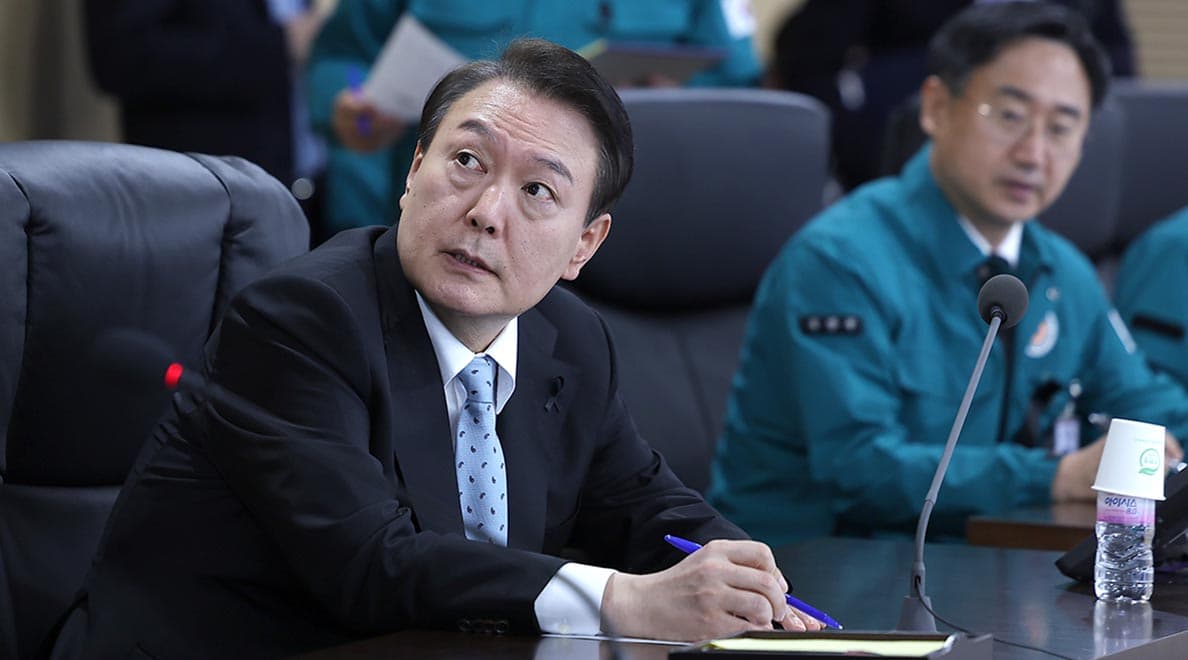 S_Koreas_Yoon_eyes_arms_exports_future_growth_engine_SPACEBAR_Hero_df135a0d49.jpeg