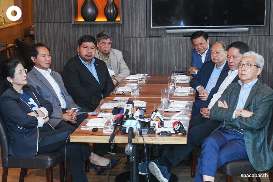 Sang_Thai_Party_Deal_Clan_Somkid_Sudarat_SPACEBAR_Photo03_fee0bf2547.jpeg