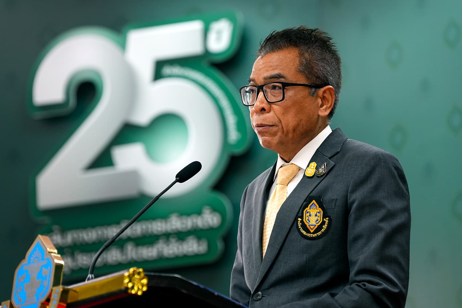 'เลขาฯ กกต.' ยัน เป็นไปโดยตรงและลับ มี 'บาร์โค้ด' เพื่อความปลอดภัย 'บัตร-การเลือกตั้ง'
