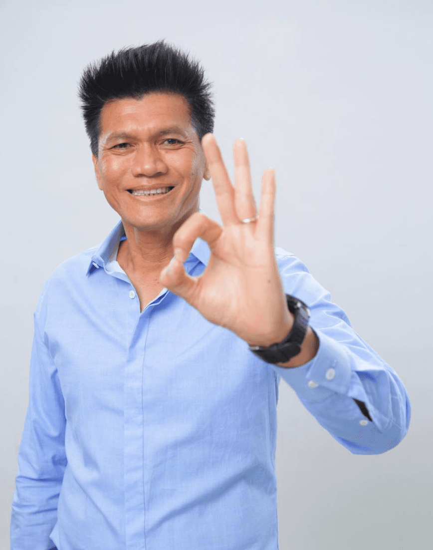 สาธิต ปิตุเตชะ กำลังขยายระยอง คอนเนคชั่น ทำพรรคการเมืองใหม่ เพื่อคนประชาธิปัตย์ และพรรคกล้า ที่แยกย้ายออกมา