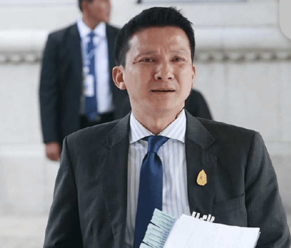 พ.ต.อ.วทัญญู วิทยผโลทัย องครักษ์นายกฯ เครือข่ายตระกูลชิน 4 สมัย กลับมานั่งรองผู้อำนวยการ ป.ย.ป.ต้องรอดูผลงานกันต่อไป
