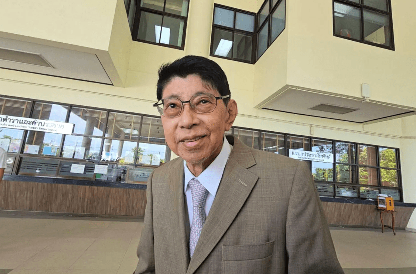 วิษณุ เครืองาม อดีตรองนายกรัฐมนตรี อธิบายความหมายการลงคะแนน ลับหรือไม่ลับ และสุดท้ายรอศาลรัฐธรรมนูญวินิจฉัย