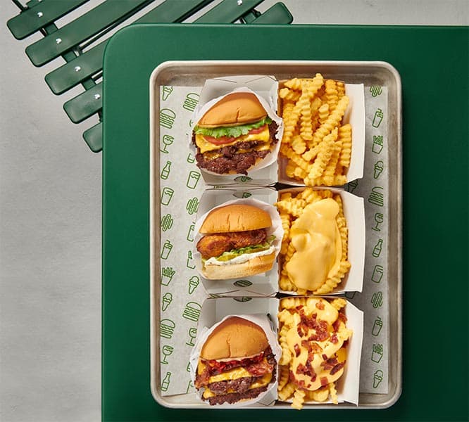 Shake_Shack_first_store_CTW_SPACEBAR_Photo01_9cf6bf3d30.jpeg