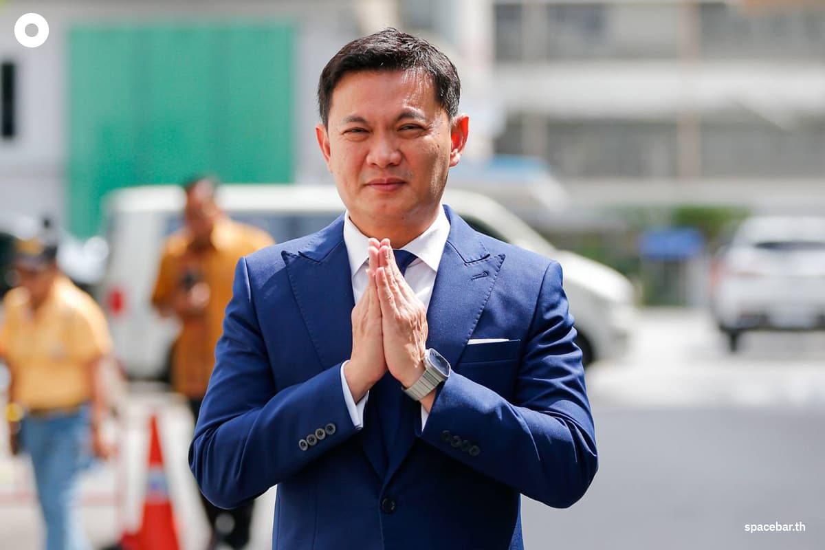 PhotoStory-สุชัชวีร์ สุวรรณสวัสดิ์ หรือ ‘ดร.เอ้’ เดินทางเข้าพรรคประชาธิปัตย์  
