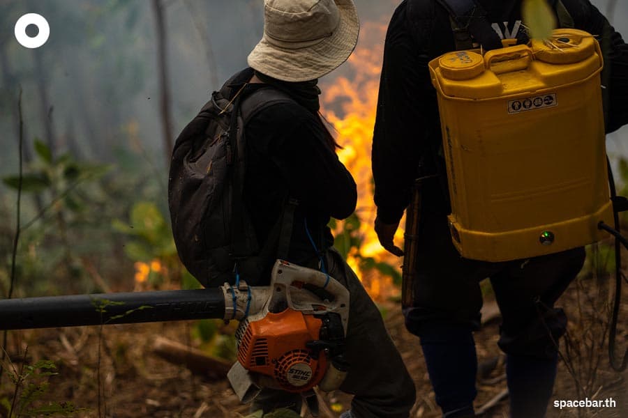 TAGCLOUD_documentary_hunting_forest_fire_2_SPACEBAR_Photo06_4a65e8cb5d.jpeg