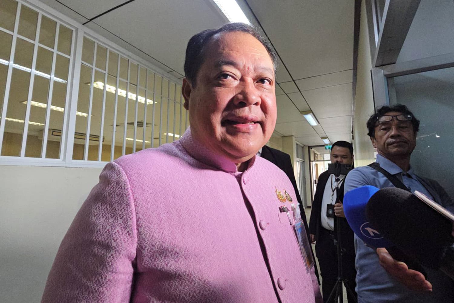 ดีใจ รบ.ถอนร่างกาสิโน ‘ทวี’ ชี้ต้องแก้วิกฤตประเทศก่อน