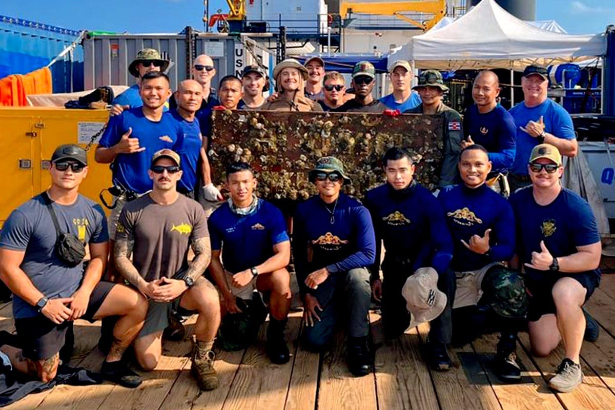 Thai_US_Navy_HTMS_Sukhothai_SPACEBAR_Photo00_0d3bfe07d7.jpg