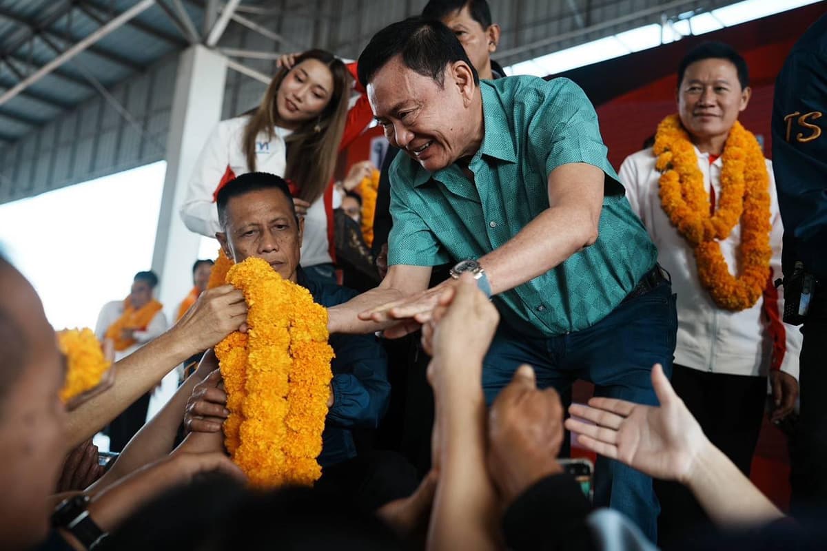 Thaksin_Speech_Chiang_Mai_SPACEBAR_Photo02_e342175743.jpg