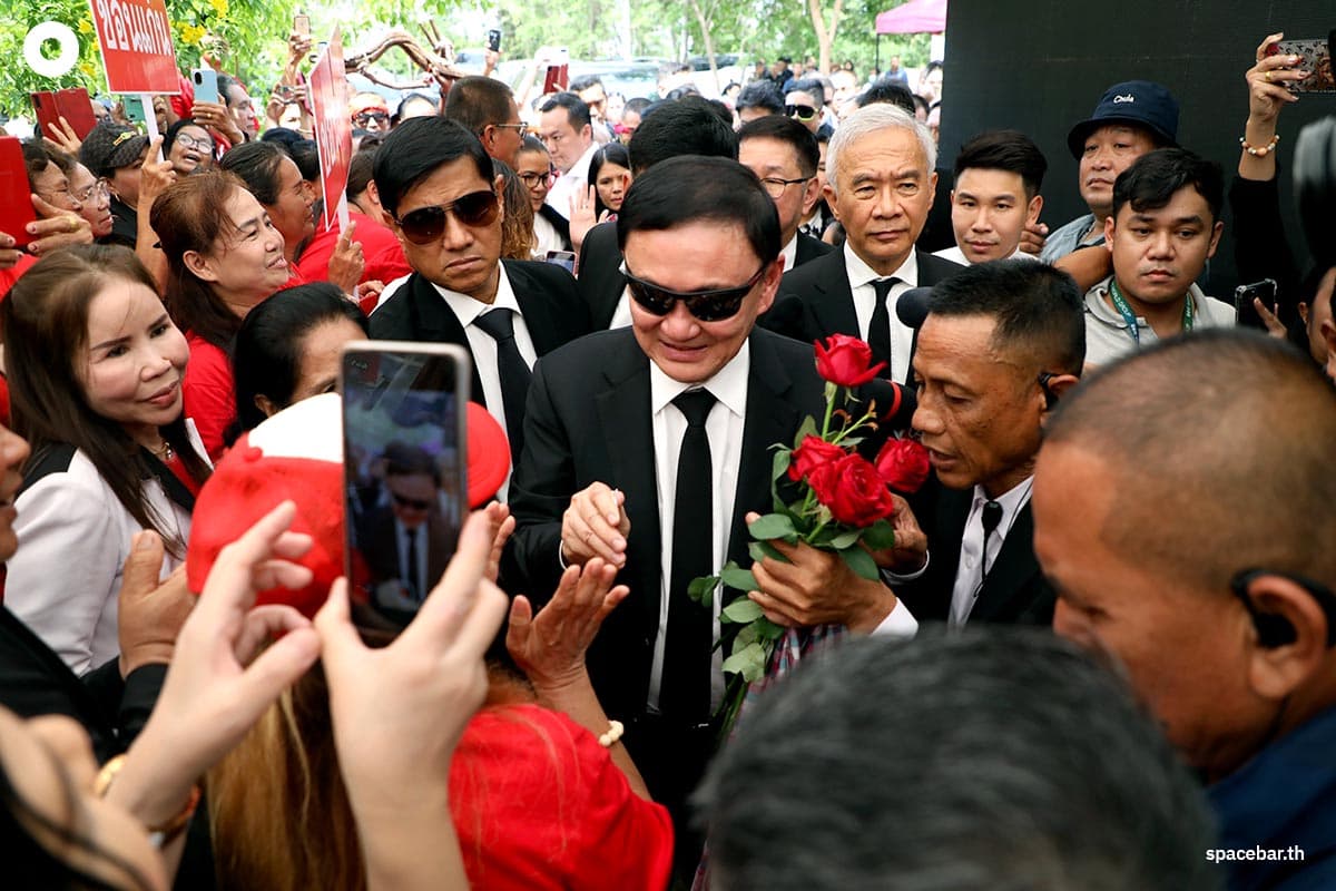 Thaksin_went_to_Nakhon_Ratchasima_SPACEBAR_Photo00_158561b310.jpg