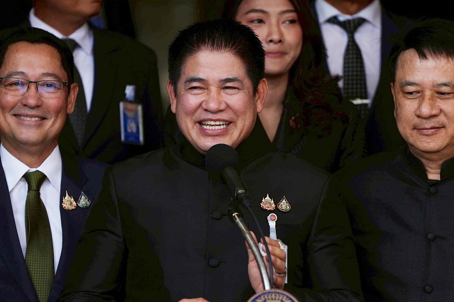 ‘ธรรมนัส’ เชื่อ ภท. มียุทธศาสตร์ตั้ง รบ. เผยวง ครม. ยังไร้สัญญาณดึงร่วม รบ.