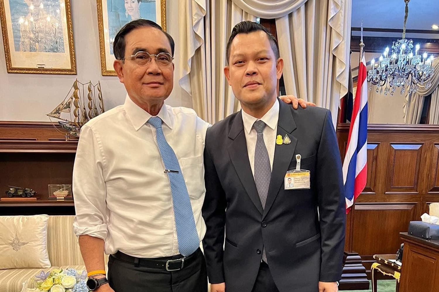 Thanakorn_thanked_Prayut_SPACEBAR_Hero_b722da8101.jpeg