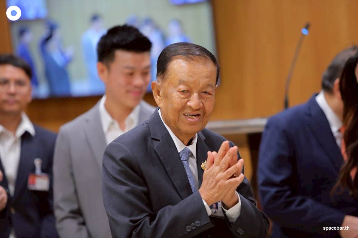 The-People's-Party-drafted-a-new-constitution-on-September-22-SPACEBAR-Photo02.jpg