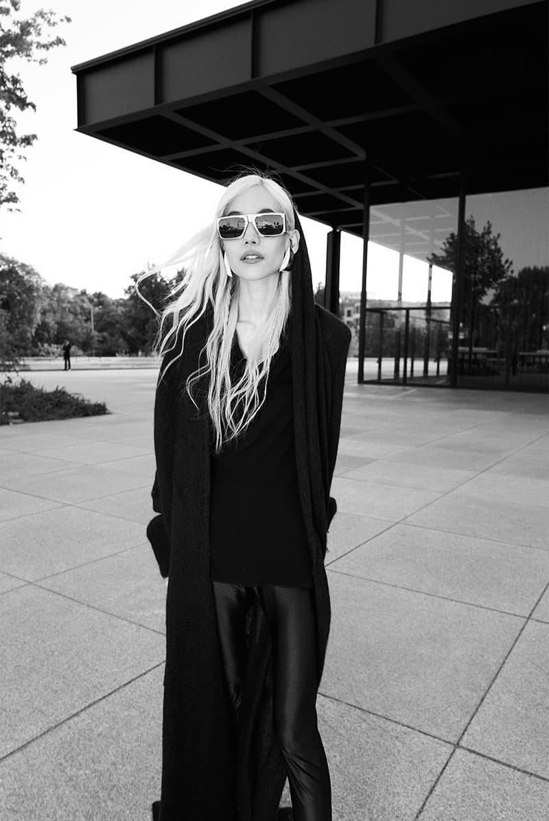 Total_look_VIP_Guest_YSL_Berlin_SS_24_SPACEBAR_Photo_V02_2e70c2e943.jpeg