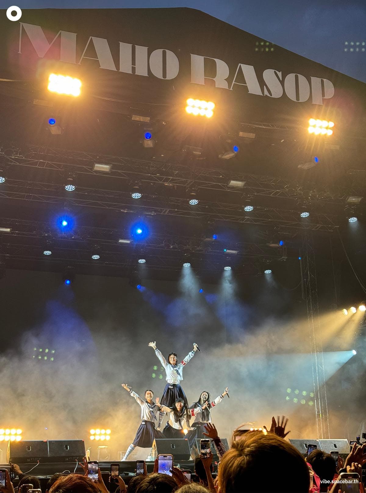 VIBE_REVIEW_Maho_Rasop_Festival_2023_SPACEBAR_Photo02_c8442ed9f9.jpg