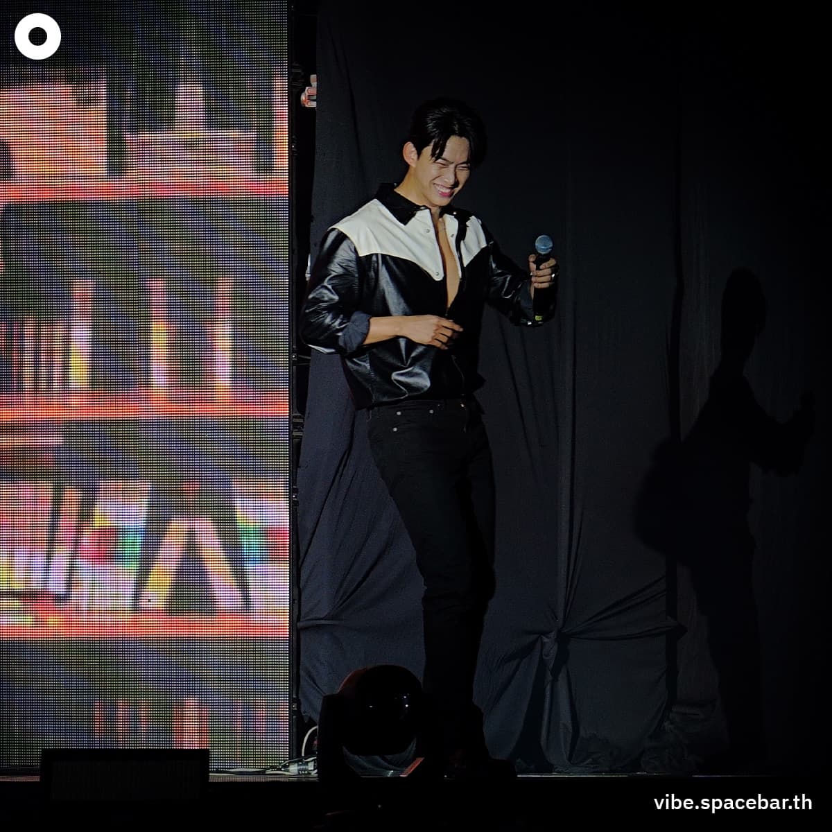 VIBE_REVIEW_Ok_Taecyeon_Special_TY_Fanmeeting_SPACEBAR_Photo13_1df7114f1c.jpg