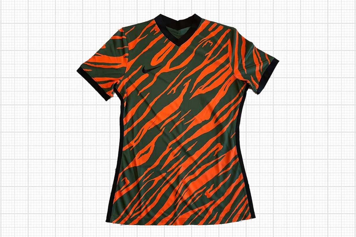 Venezia_fashion_football_jersey_05_d55533722f.jpeg