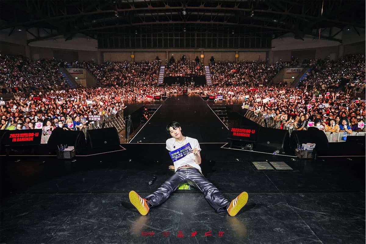Vibe_Review_2023_WOODZ_WORLD_TOUR_OO_LI_in_BANGKOK_SPACEBAR_Photo02_2ff5349d2d.jpeg