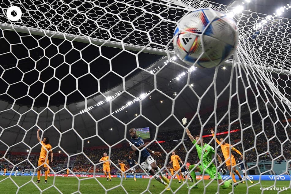 WORLD_CUP_2022_QATAR_BUSINESS_GROW_UP_SPACEBAR_Photo04_4d86f3b6e5.jpeg
