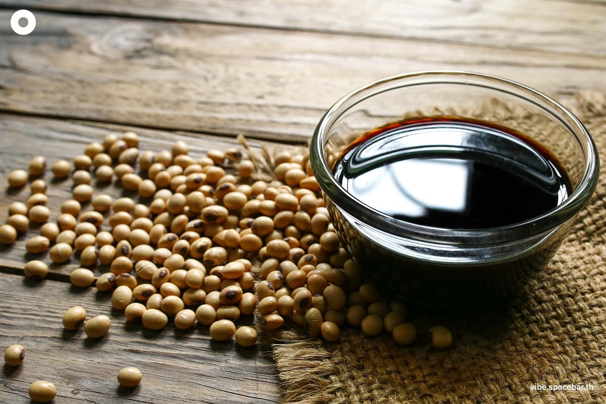 White_Soy_Sauce02_SPACEBAR_Photo01_2c93b07fac.jpeg
