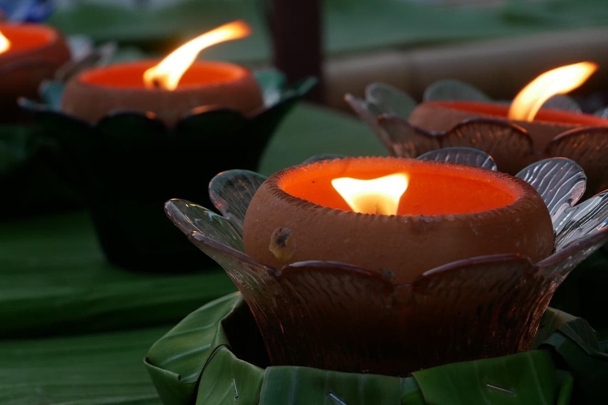 Yi_Peng_tradition_Loy_Krathong_Festival_Chiang_Mai_SPACEBAR_Photo03_7e3459461a.jpg