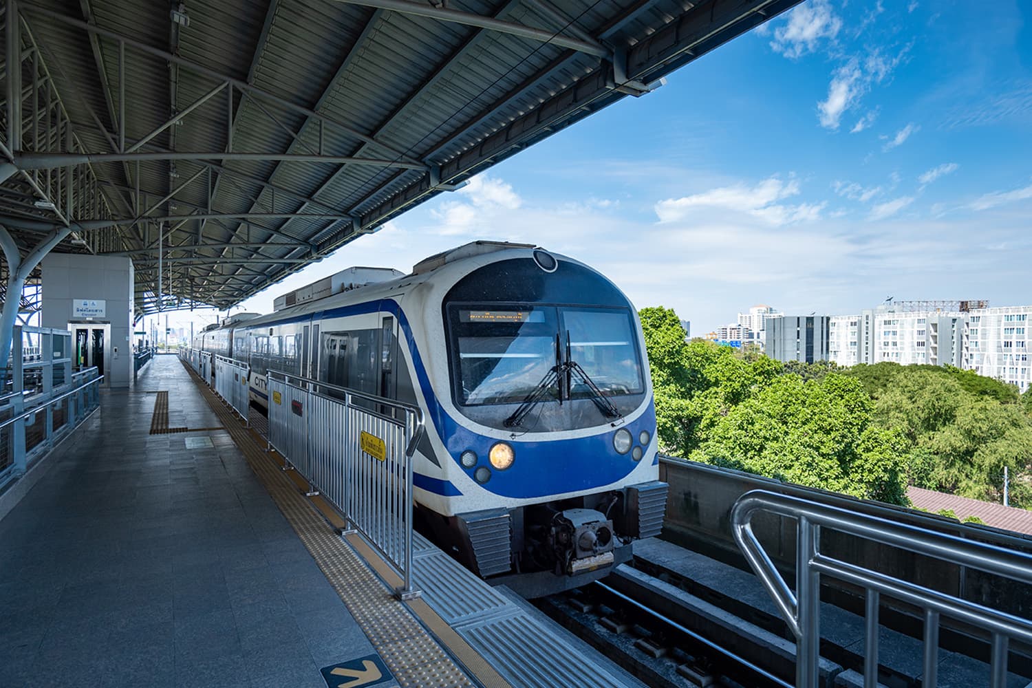 ARL ขัดข้อง กระทบผู้โดยสาร จับตาระบบรางเชื่อมสนามบิน