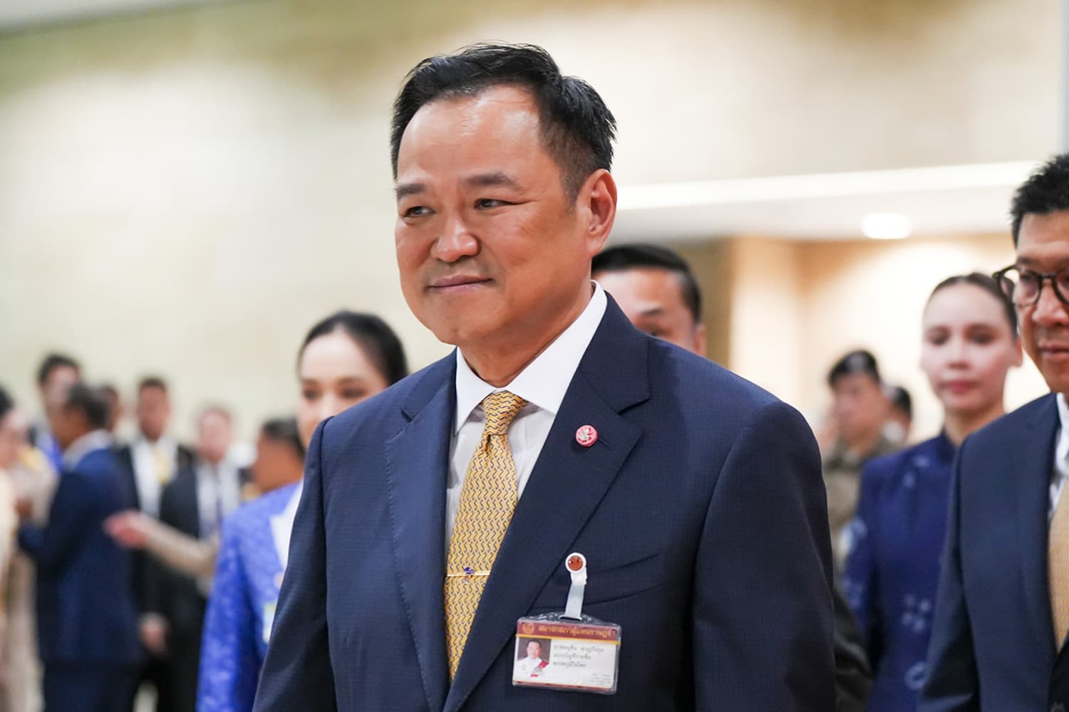 ‘นายกฯ’ รอฟัง ‘สมช.-กองทัพ’ รายงานปมสื่อดังมะกัน แฉ ‘จีน’ ส่งอาวุธให้ ‘กัมพชา’