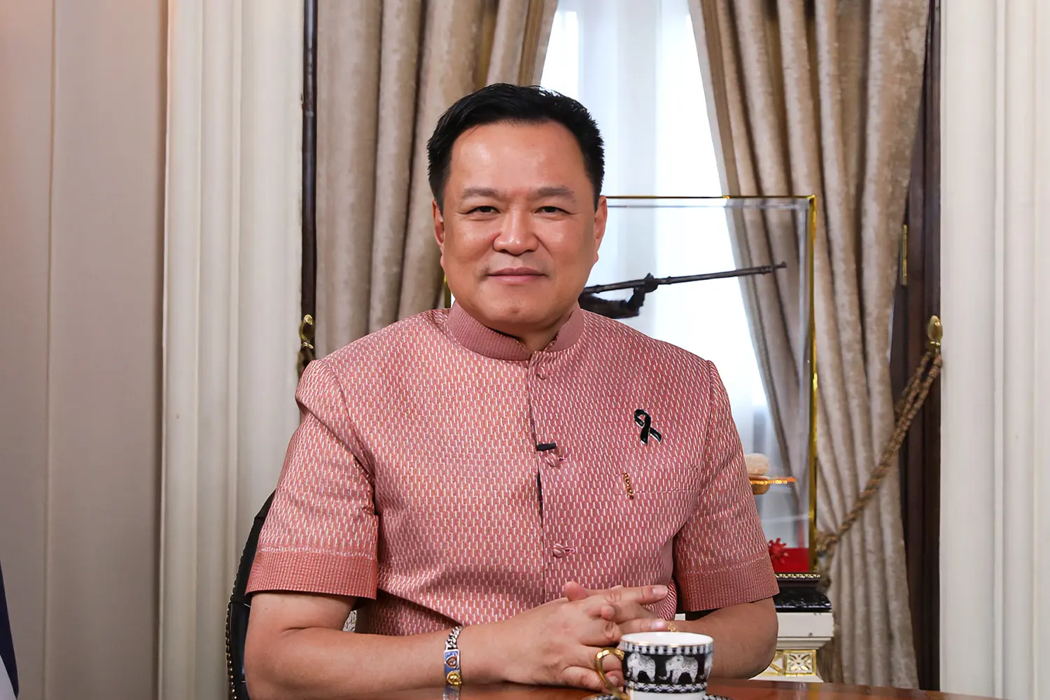 ‘อนุทิน’ ลั่นไม่หนีซักฟอก เจอกัน ธ.ค. เอาจริงฟ้องแชร์ข่าว ‘ค่าน้ำชา 7 ล้าน’