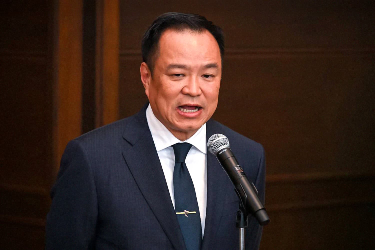 ‘อนุทิน’ เตรียมตอบกับ ‘ทรัมป์’ ปมเขมร ยันไทยขอรักษาเกียรติประเทศ