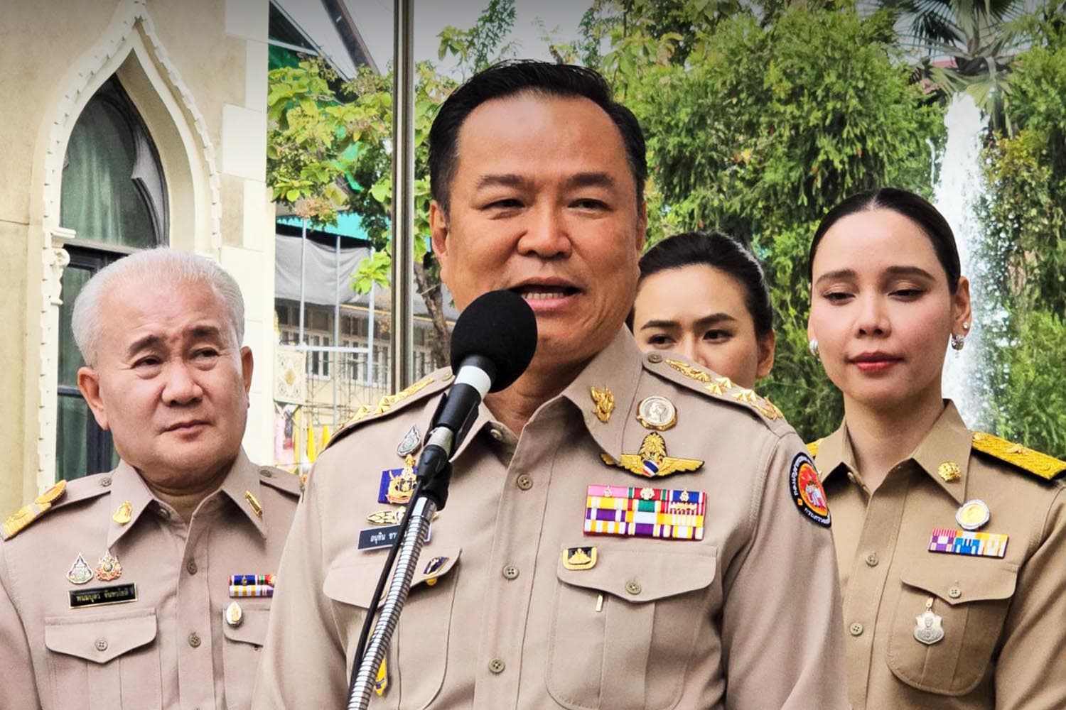 ไม่ขอวิจารณ์ ‘ปชน.’ ปมทหารต้องปกป้อง - ไม่ใช่ปกครอง