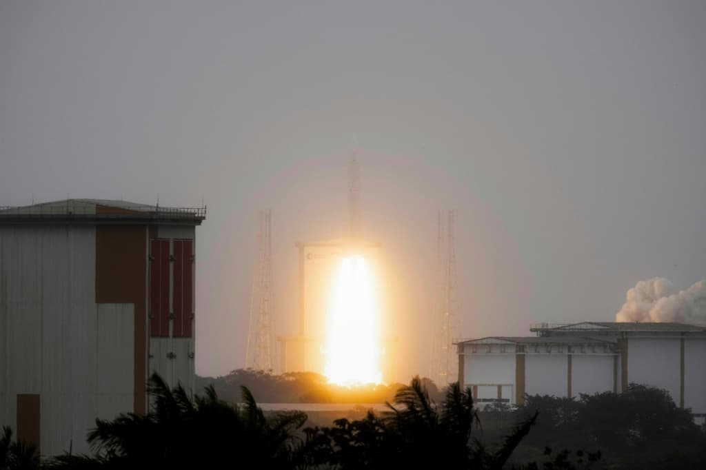 จรวด  'Ariane 6' ของยุโรป เตรียมปล่อยดาวเทียม 'Amazon' 32 ดวง สู่วงโคจร ท้าชน  'Starlink' อีลอน มัสก์