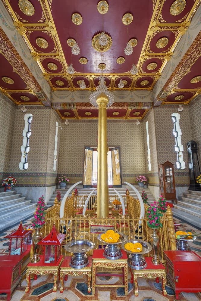 bangkok_city_pillar_shrine_01_1f848b21ac.jpeg