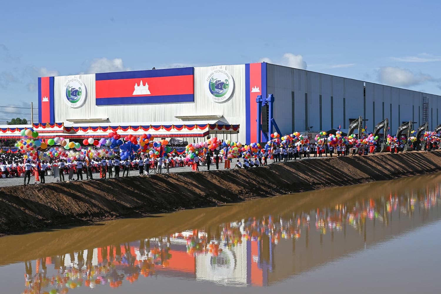 cambodia_hopes_new_canal_will_boost_trade_SPACEBAR_Hero_5f5ec37d1b.jpg