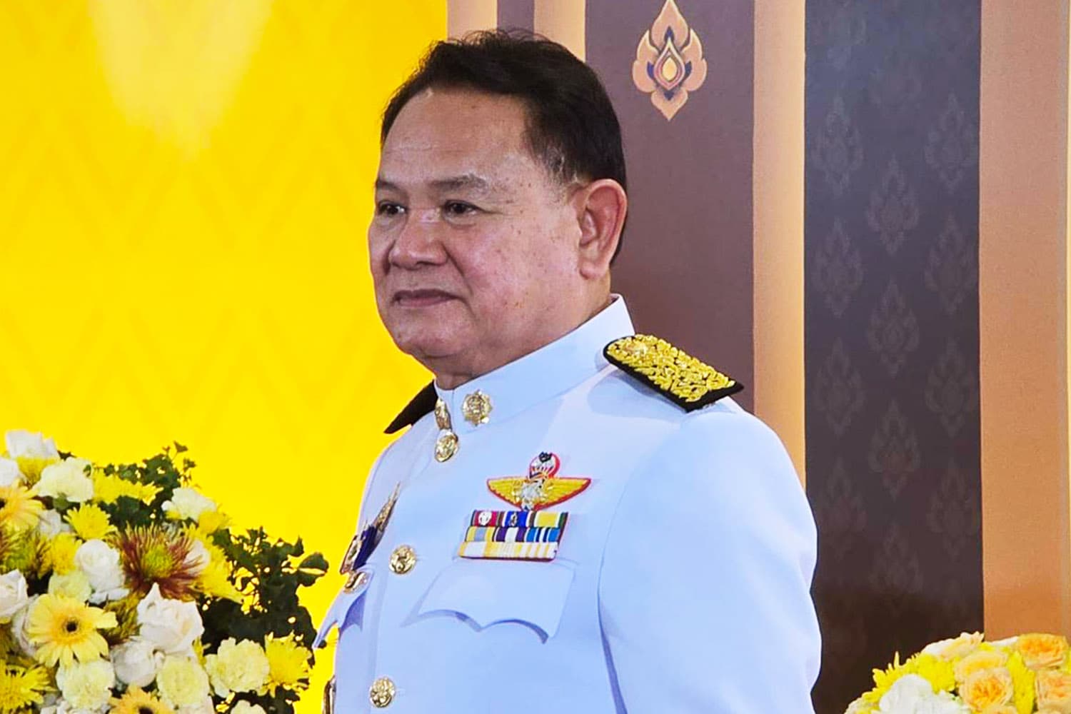 โปรดเกล้าฯ แต่งตั้ง ‘ฉลาด’ รองปธ.สภาฯ คนที่ 2