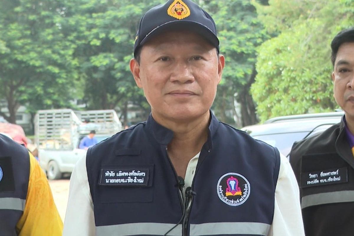 chiang_mai_flood_waste_welcome_tourist_high_season_SPACEBAR_Photo04_78e7c3d812.jpg
