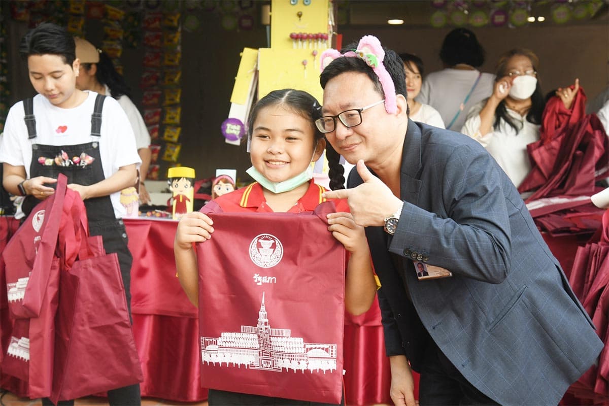 children_day_2024_parliament_enjoy_SPACEBAR_Photo02_2abc9eab2a.jpg