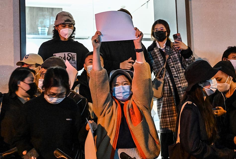 china_protests_highlight_xi_covid_policy_dilemma_SPACEBAR_Thumbnail_eea6850f79.jpeg