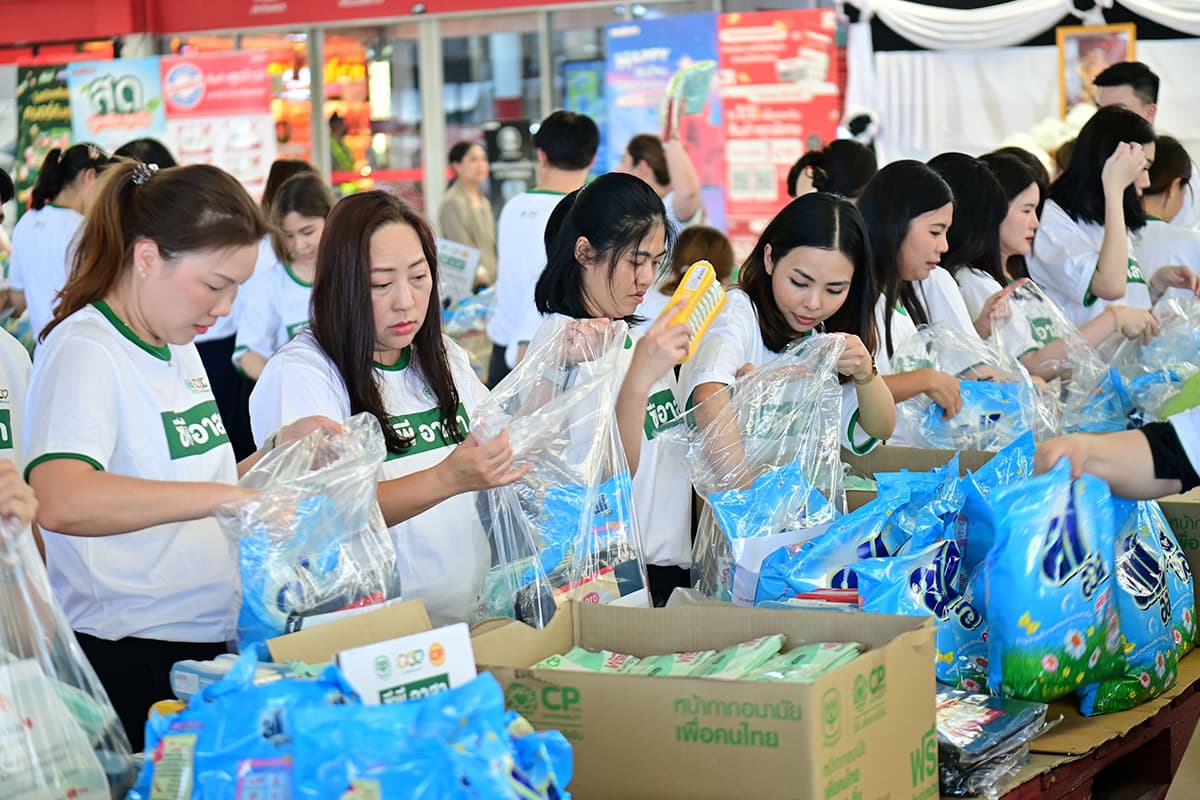 cp-flood-big-cleaning-SPACEBAR-Photo07.jpg