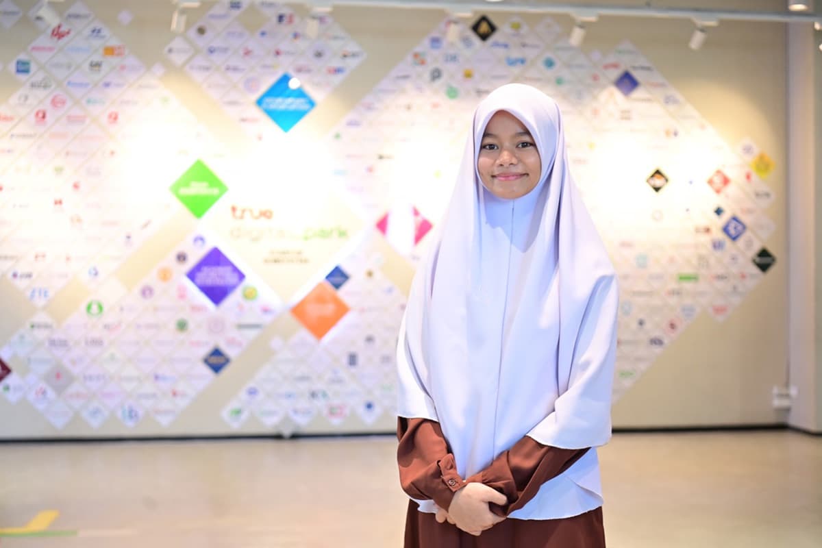 ไรยา หลีจู นักเรียนชั้นมัธยมศึกษาปีที่ 6 โรงเรียนสันติธรรมวิทยามูลนิธิ จพัทลุง