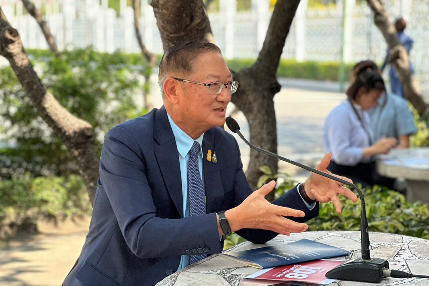 dr_mink_about_taksin_no_double_standard_SPACEBAR_Hero_3d740e56e2.jpg