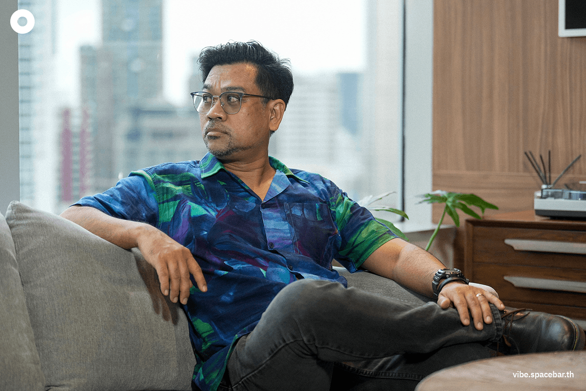eakasit_thairaat_interview_SPACEBAR_Photo01_b2f30de7b1.png