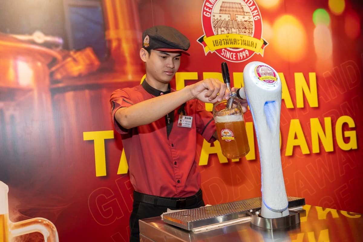economic-business-thai-beer-SPACEBAR-Photo01.jpg