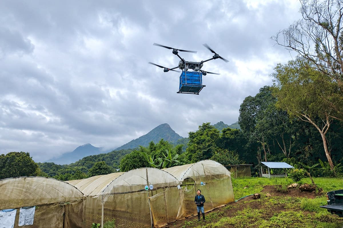 economic-business-thai-drones-transpor-agricultural-highland-SPACEBAR-Photo03.jpg