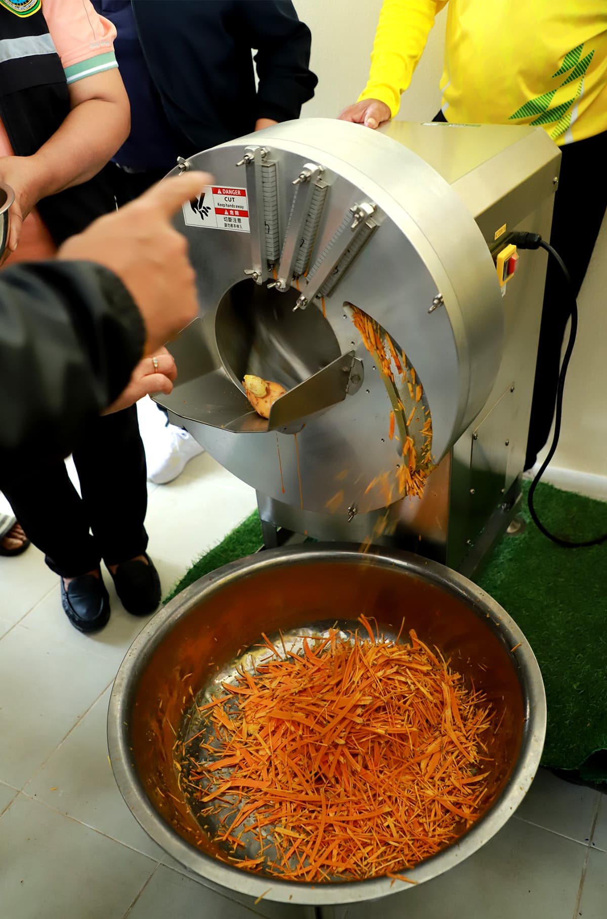 economic-business-thai-herbal-innovation-turmeric-SPACEBAR-Photo03.jpg