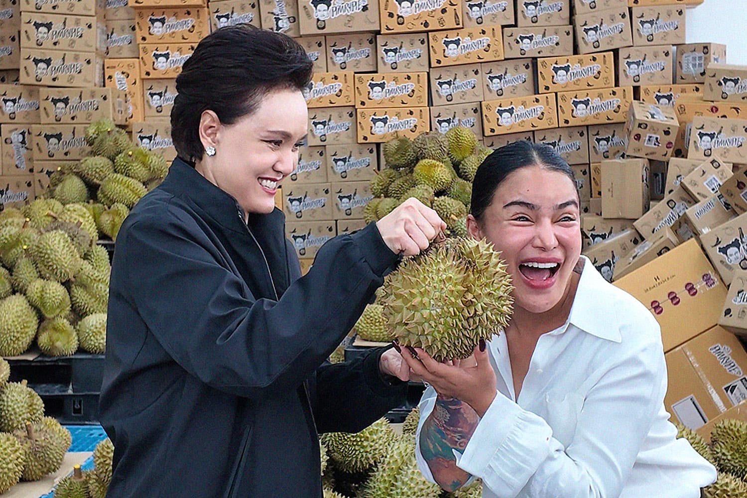 พาณิชย์จับมืออินฟลูฯ ไลฟ์ขายทุเรียนหน้าสวน