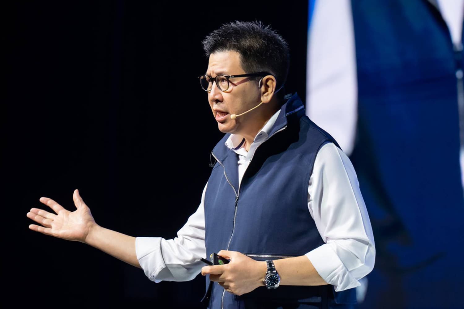‘เอกนิติ’ แจง ‘คนละครึ่งพลัส’ ไม่ใช่แจกเงิน ชูลดรายจ่าย–เพิ่มทักษะ ดันคนเข้าระบบภาษี