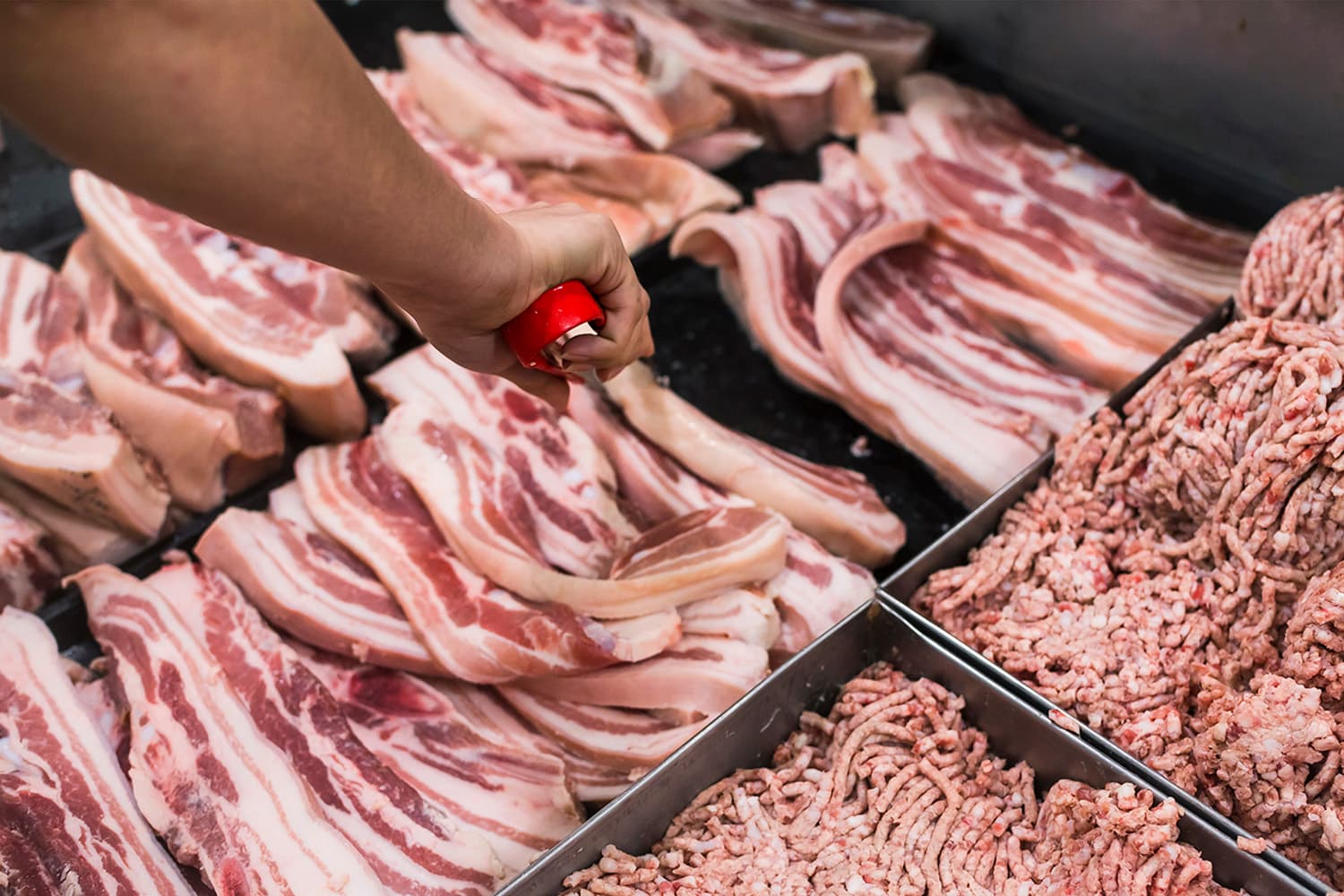พาณิชย์ยัน ‘หมูไม่ขาดแคลน’ แม้ต้นทุนฟาร์มขยับสูง
