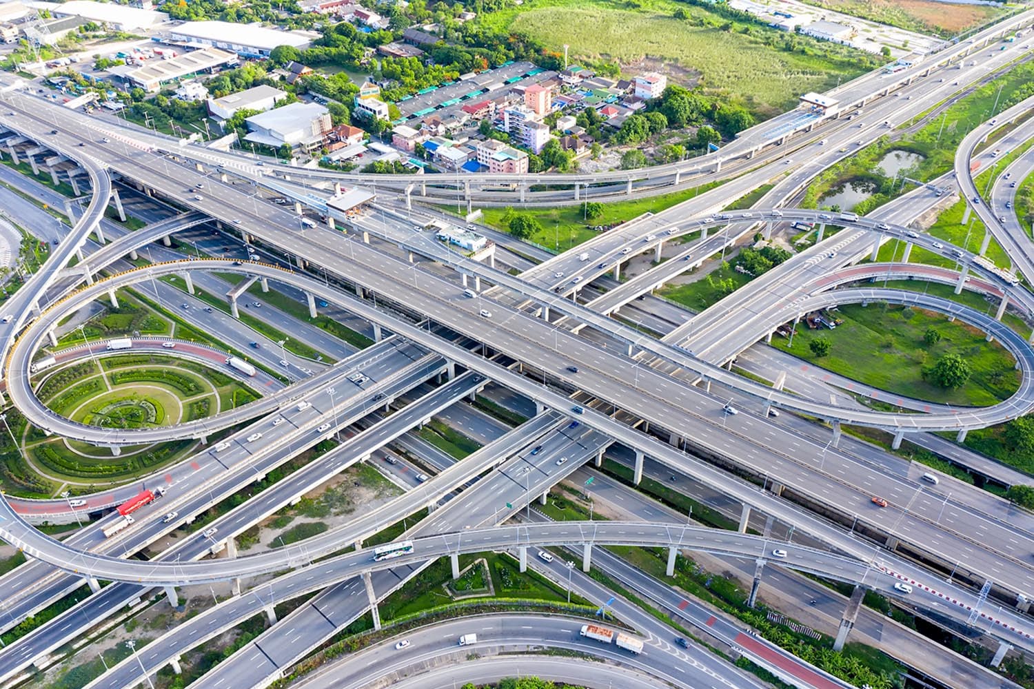 economic_business_thai_songkran_expressway_route_SPACEBAR_Hero_556370702b.jpg
