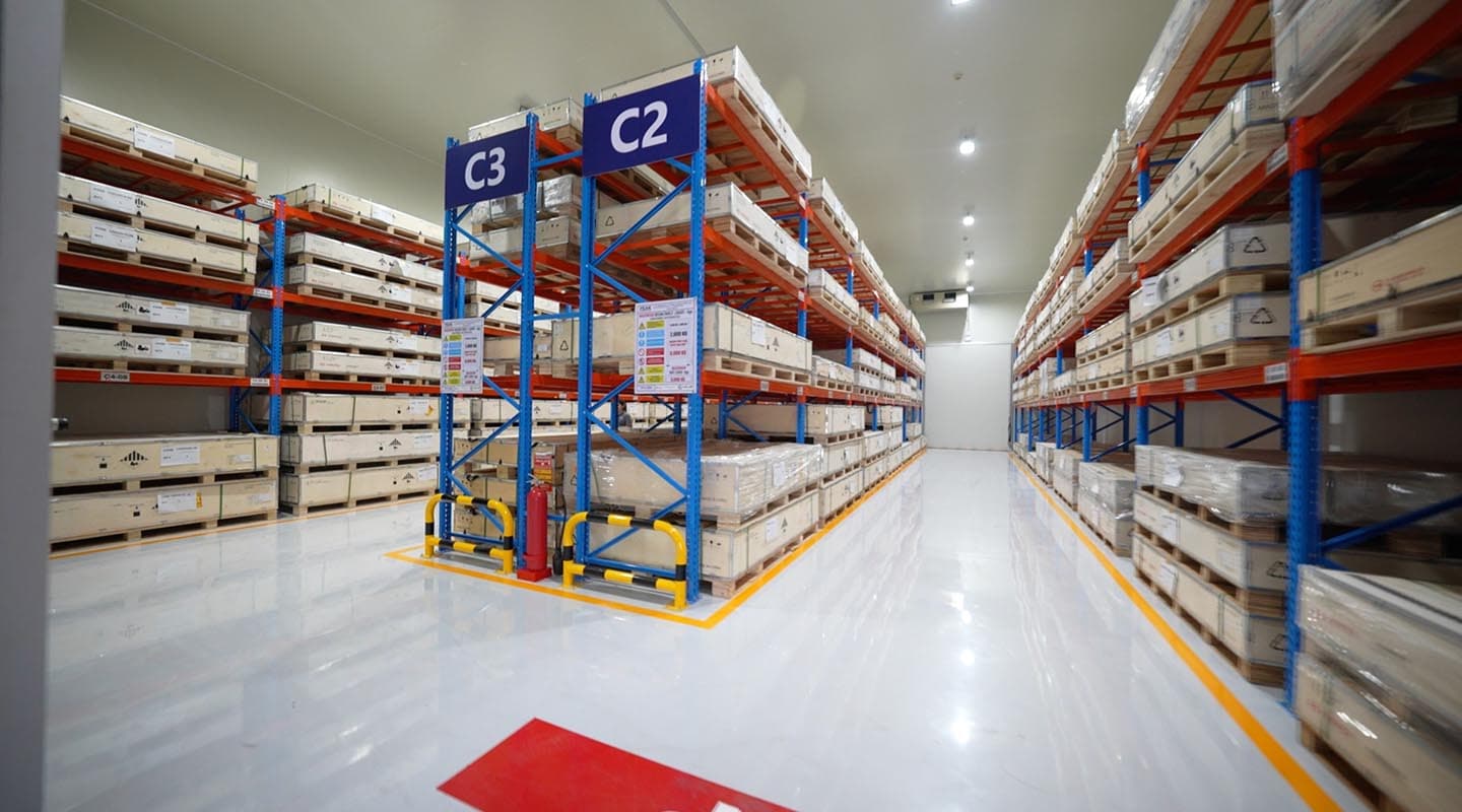 economic_car_byd_ev_warehouse_SPACEBAR_Photo01_a49a3d5ee8.jpg
