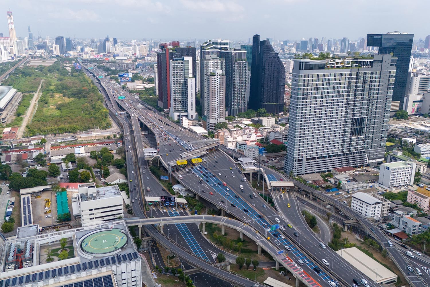 economic_expressway_tolls_SPACEBAR_Hero_79c19b888c.jpg